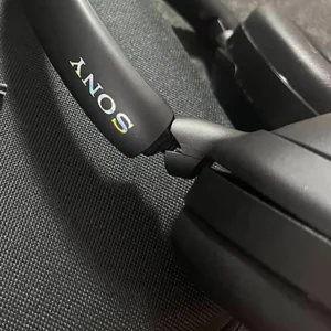 sửa tai nghe Sony WH-ULT900N gãy gọng